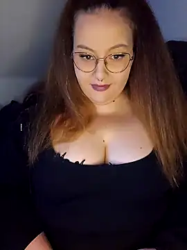 Snapshot of _Julie_x chatting on 10/11/25, 06:56 Julie x online show from 10/11/25, 06:56