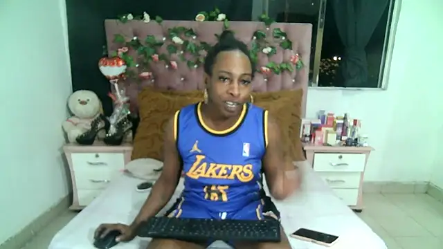 ValeriaTsx online show from 09/18/25, 04:03