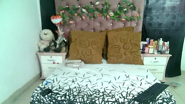 ValeriaTsx online show from 09/19/25, 12:50