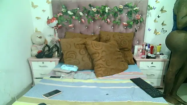 ValeriaTsx online show from 10/30/25, 01:01