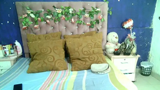 ValeriaTsx online show from 12/14/25, 11:48