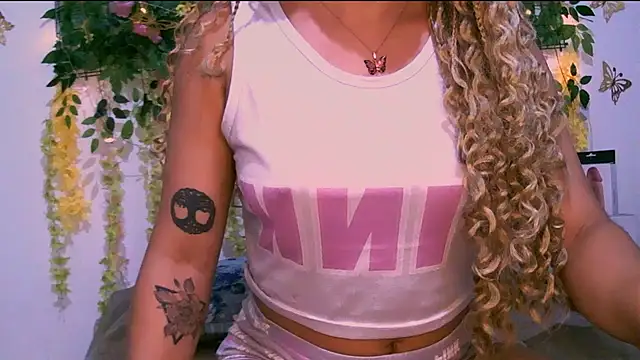 Crysrus online show from 09/19/25, 12:56