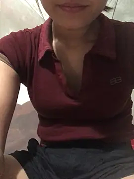 Cute lady99 online show from 11/18/25, 07:46