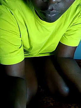 Snapshot of smartdollie chatting on 09/16/25, 04:02 smartdollie online show from 09/16/25, 04:02