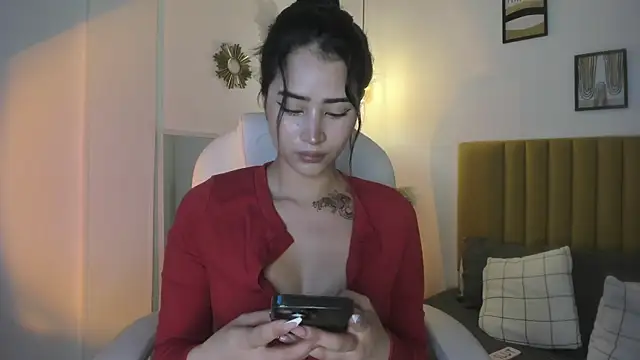 lara madisson online show from 04/29/26, 08:18