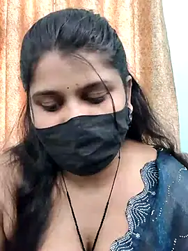 Hotty-simran online show from 09/11/25, 04:23