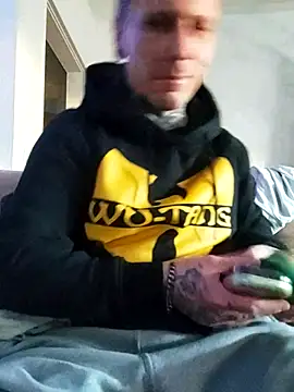 Snapshot of Schabernack1990 chatting on 02/11/25, 08:37 Schabernack1990 online show from 02/11/25, 08:37