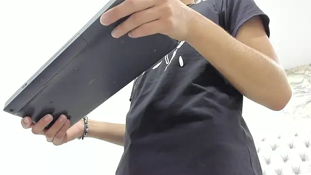 Snapshot of Kev_jenner chatting on 09/20/25, 07:37 Kev jenner online show from 09/20/25, 07:37