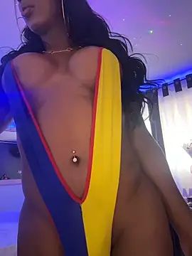 Snapshot of touchm_cockhard chatting on 11/19/25, 12:05 touchm cockhard online show from 11/19/25, 12:05