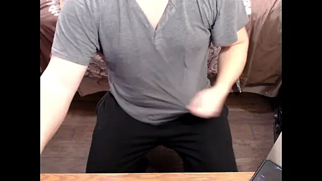 Snapshot of fatboi2slim123 chatting on 02/18/25, 05:53 fatboi2slim123 online show from 02/18/25, 05:53