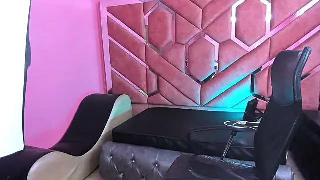 Snapshot of Olivia_Fox69 chatting on 03/02/25, 06:59 Olivia Fox69 online show from 03/02/25, 06:59