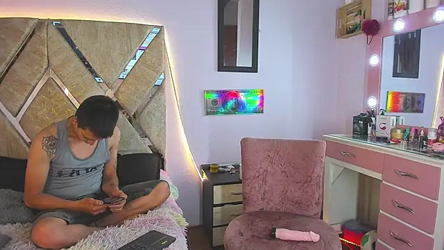 parejacaliente20154 online show from 11/07/25, 10:59