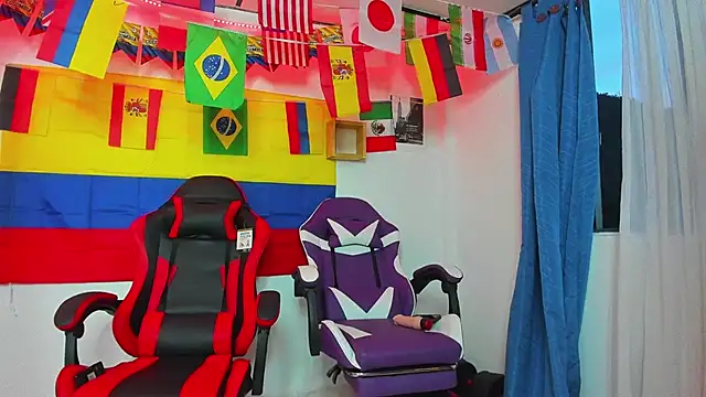 parejacaliente20154 online show from 06/13/26, 10:35