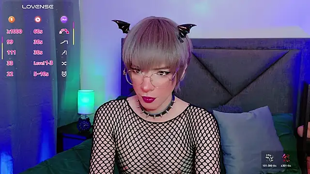Sammy Russell online show from 06/12/26, 03:49
