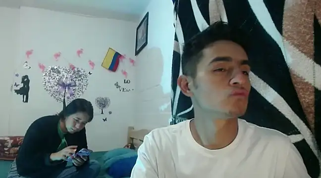 Snapshot of maria_and_angel chatting on 12/16/24, 01:10 maria and angel online show from 12/16/24, 01:10