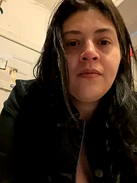 kriztal pretty online show from 11/29/25, 06:27