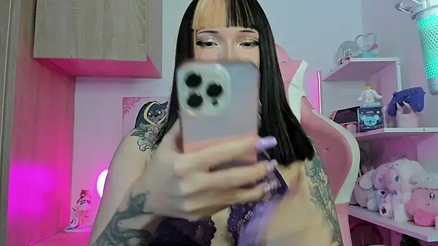 Artic love online show from 11/13/25, 04:11