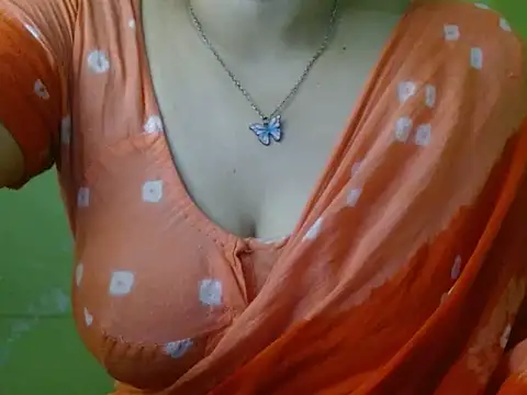 LOVERIAKOL online show from 07/14/26, 10:21