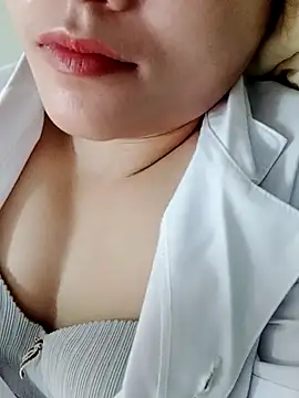 Snapshot of Sexyass13 chatting on 09/16/25, 04:35 Sexyass13 online show from 09/16/25, 04:35