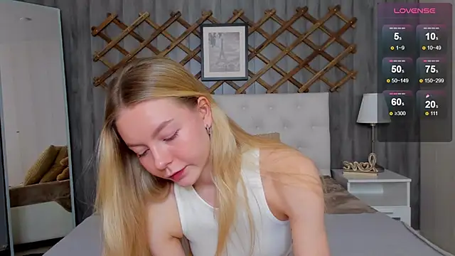 EvaCroan online show from 12/11/24, 05:00
