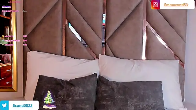 Snapshot of Emma-Conti chatting on 12/28/24, 06:18 Emma-Conti online show from 12/28/24, 06:18