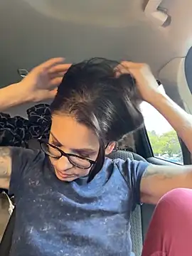 BeautifulMesss online show from 10/15/25, 04:07