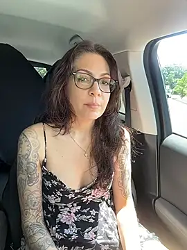 BeautifulMesss online show from 06/12/26, 03:22