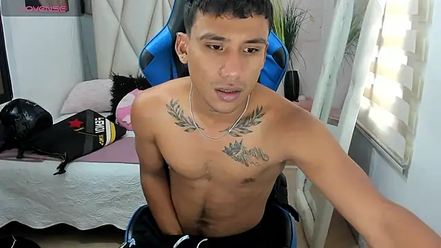 Backsex boy online show from 12/21/24, 06:44