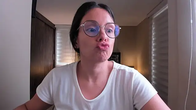 anabel 025 online show from 01/03/25, 07:50
