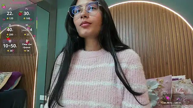 NayeCloud online show from 10/04/25, 12:52