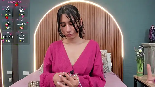 Snapshot of NayeCloud chatting on 11/06/25, 03:40 NayeCloud online show from 11/06/25, 03:40