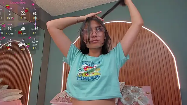 Snapshot of NayeCloud chatting on 12/04/25, 03:49 NayeCloud online show from 12/04/25, 03:49