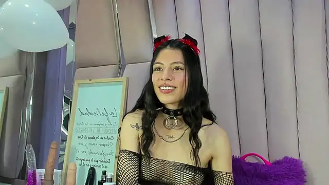 Sasha Petitte online show from 09/10/25, 03:50