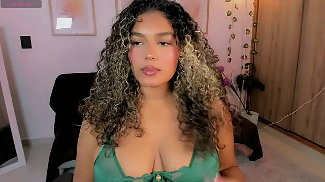 aleja montiel   online show from 05/07/26, 09:31