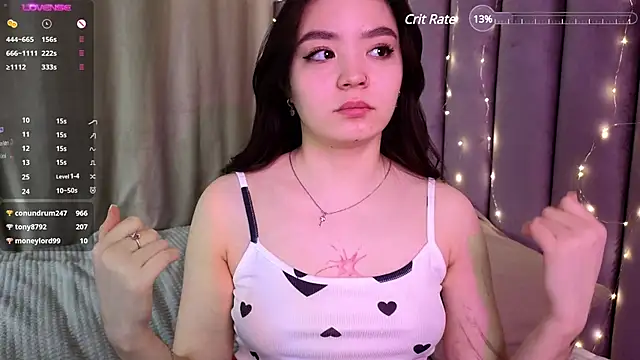 Snapshot of TaiteGloss chatting on 12/22/24, 11:20 TaiteGloss online show from 12/22/24, 11:20