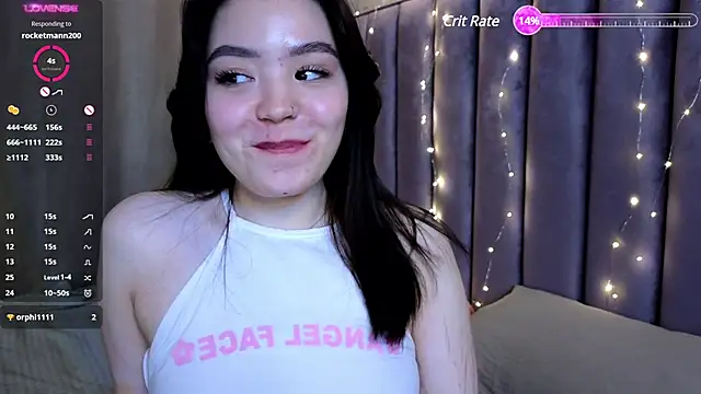 Snapshot of TaiteGloss chatting on 01/07/25, 07:17 TaiteGloss online show from 01/07/25, 07:17