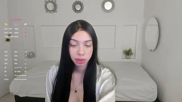 SusanRoss8 online show from 01/21/25, 03:32