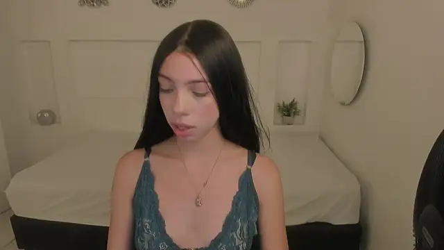 SusanRoss8 online show from 01/24/25, 05:53