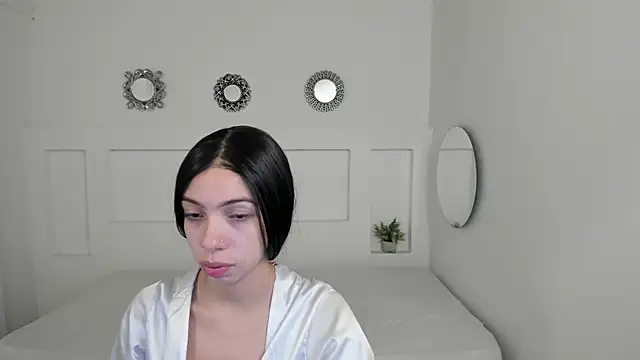 SusanRoss8 online show from 02/04/25, 11:49
