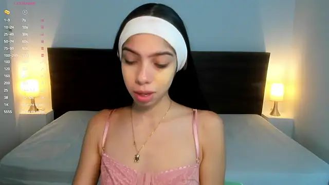SusanRoss8 online show from 03/13/25, 11:41