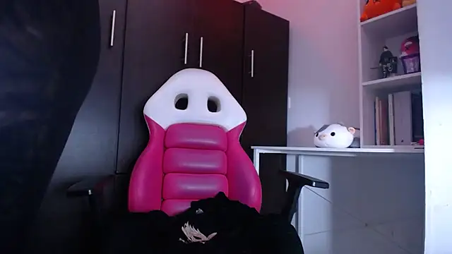 Snapshot of NewAgatha_Bolton chatting on 12/26/24, 11:46 NewAgatha Bolton online show from 12/26/24, 11:46