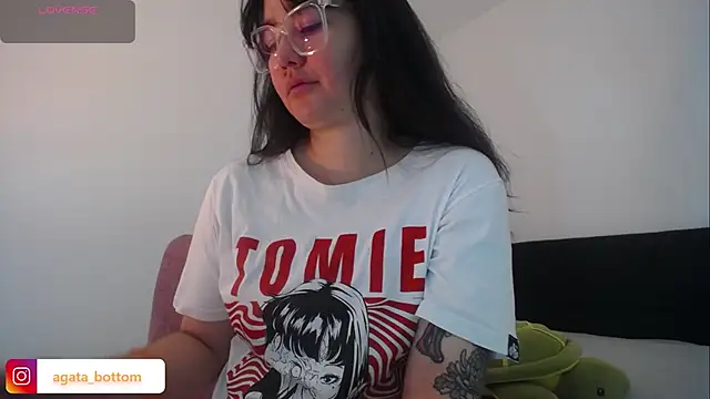 Snapshot of NewAgatha_Bolton chatting on 10/06/25, 09:34 NewAgatha Bolton online show from 10/06/25, 09:34