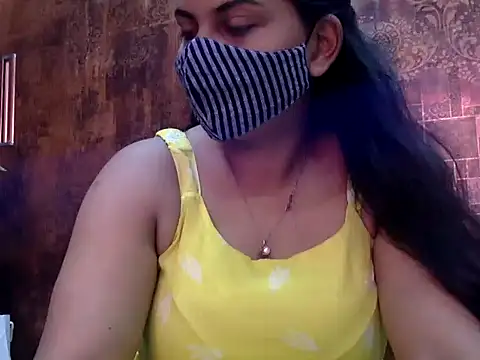 HaaniKaur online show from 03/13/25, 06:58