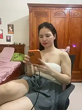 LiLi-Kirix99 online show from 07/15/26, 03:06