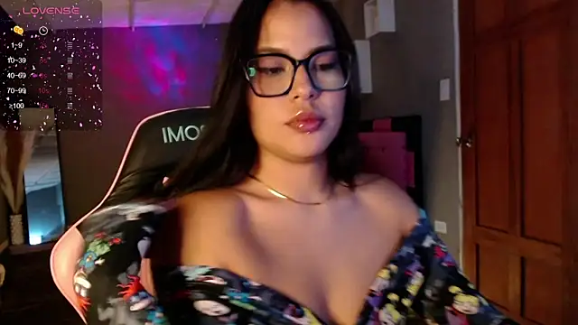 Snapshot of alexa_kei chatting on 10/14/25, 06:52 alexa kei online show from 10/14/25, 06:52