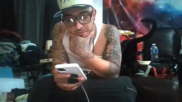 Snapshot of Antoniothedon chatting on 01/13/26, 08:52 Antoniothedon online show from 01/13/26, 08:52