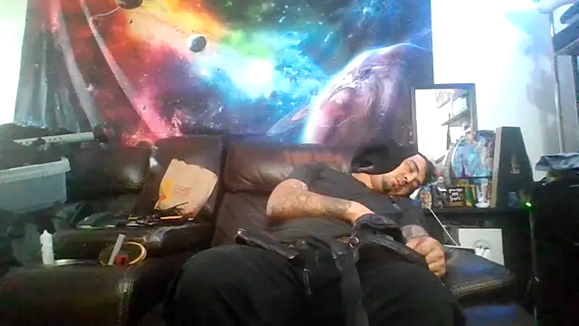 Snapshot of Antoniothedon chatting on 01/18/26, 01:37 Antoniothedon online show from 01/18/26, 01:37