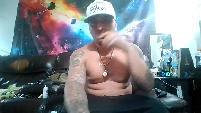 Snapshot of Antoniothedon chatting on 02/07/26, 12:42 Antoniothedon online show from 02/07/26, 12:42