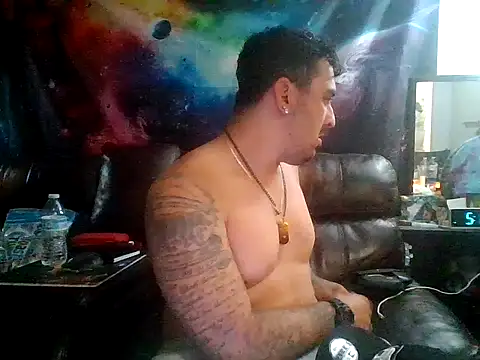 Snapshot of Antoniothedon chatting on 04/22/26, 12:18 Antoniothedon online show from 04/22/26, 12:18