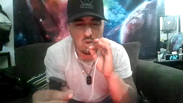 Snapshot of Antoniothedon chatting on 04/27/26, 09:35 Antoniothedon online show from 04/27/26, 09:35